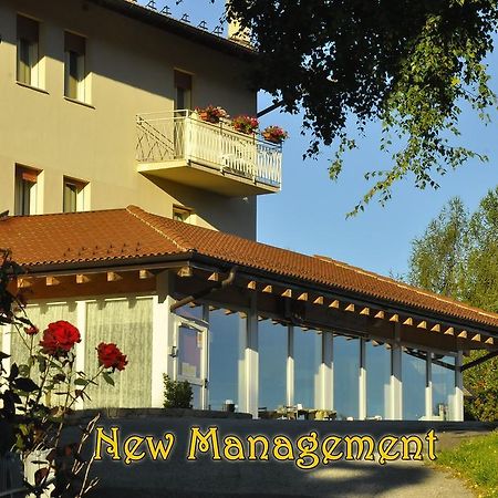 Hotel Santa Barbara Ronzo-Chienis Exteriör bild