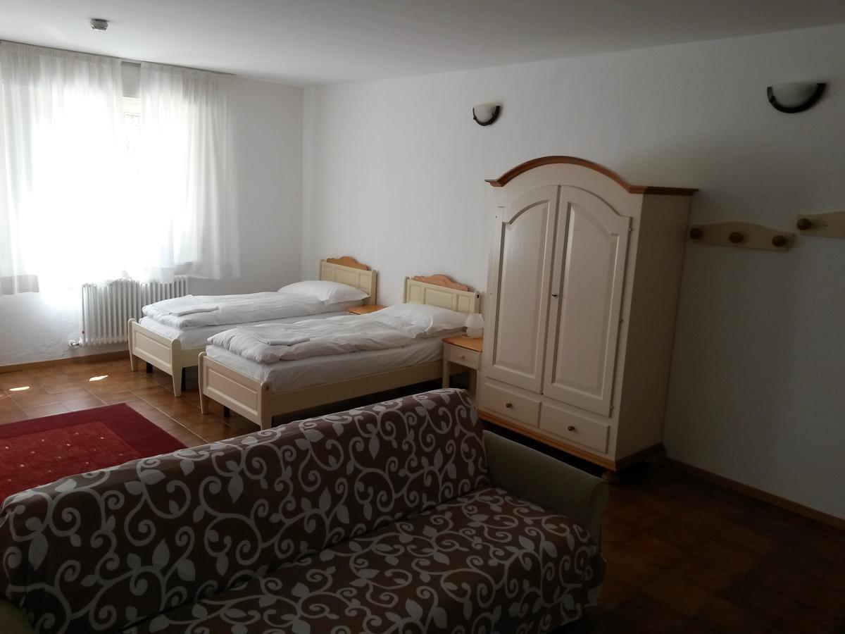 Hotel Santa Barbara Ronzo-Chienis Exteriör bild